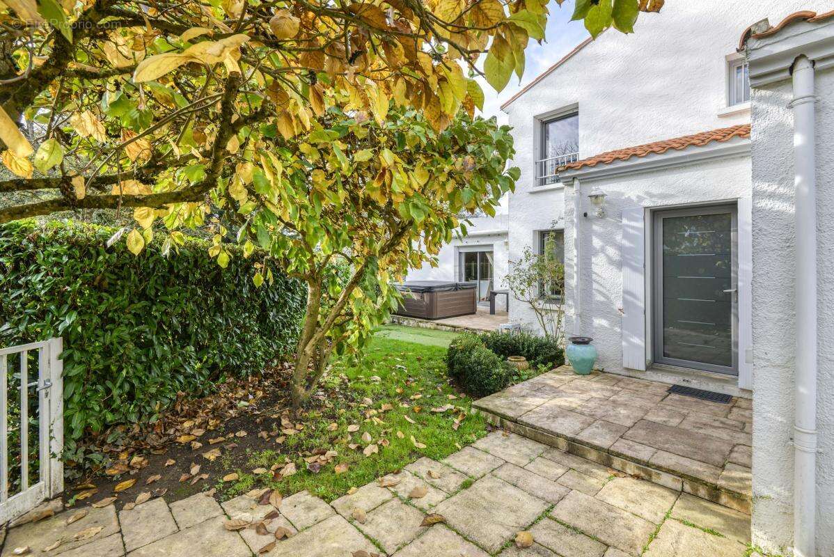 Maison à LE PELLERIN