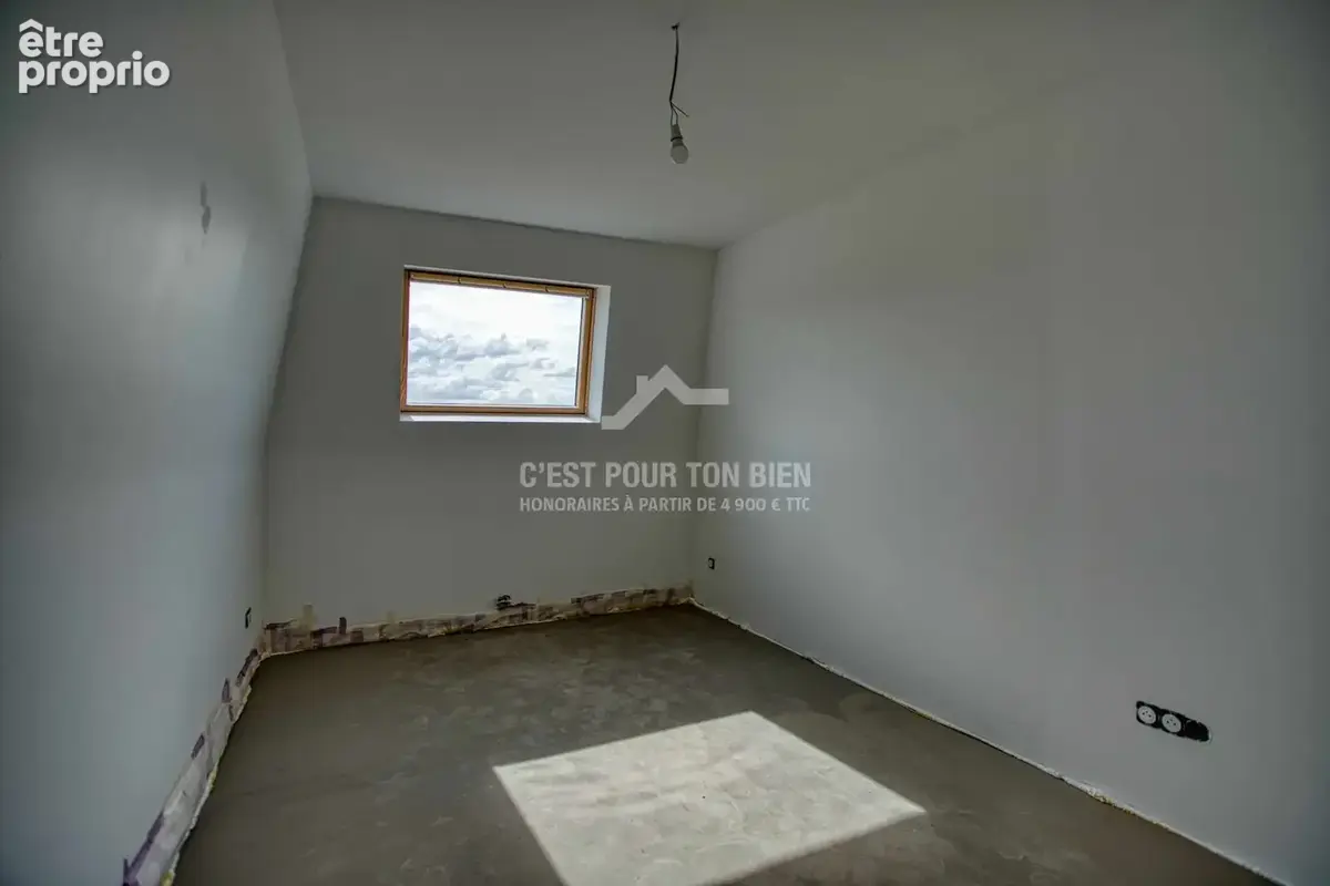 Maison 196 m² à Ennetieres-En-Weppes  - photo 4