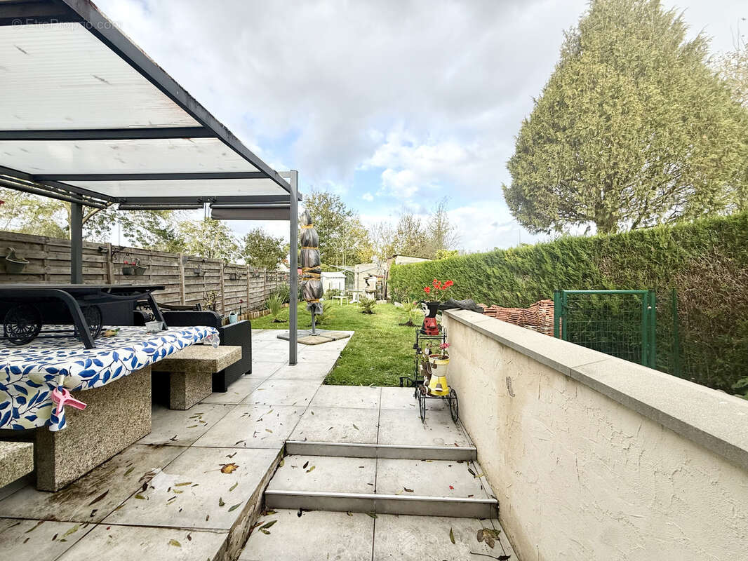 Maison à SAINT-SAUVEUR