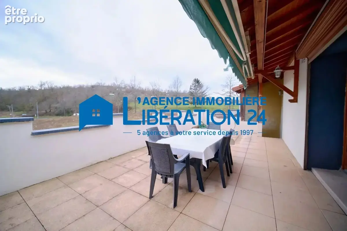 Spacieux appartement 5 pièces à Saint-Étienne - photo 8