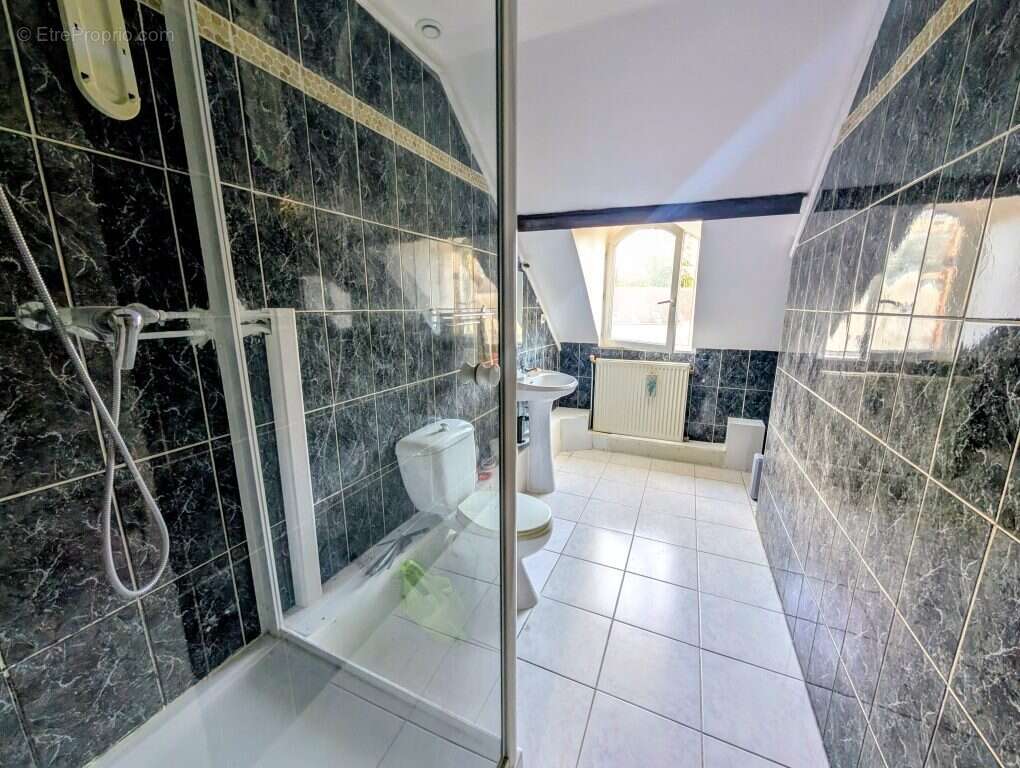 Maison 145 m² à Gilly-Les-Citeaux  - photo 8