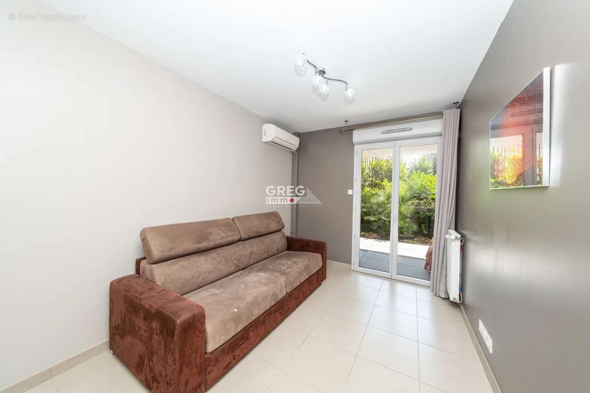Appartement 3 pièces à Villeneuve-Loubet plage au début du q - photo 11