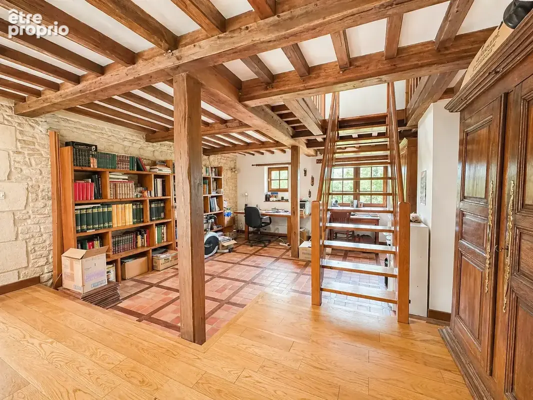 Ensemble immobilier sur 1.3 ha - 5 minutes de l’A84 - photo 12