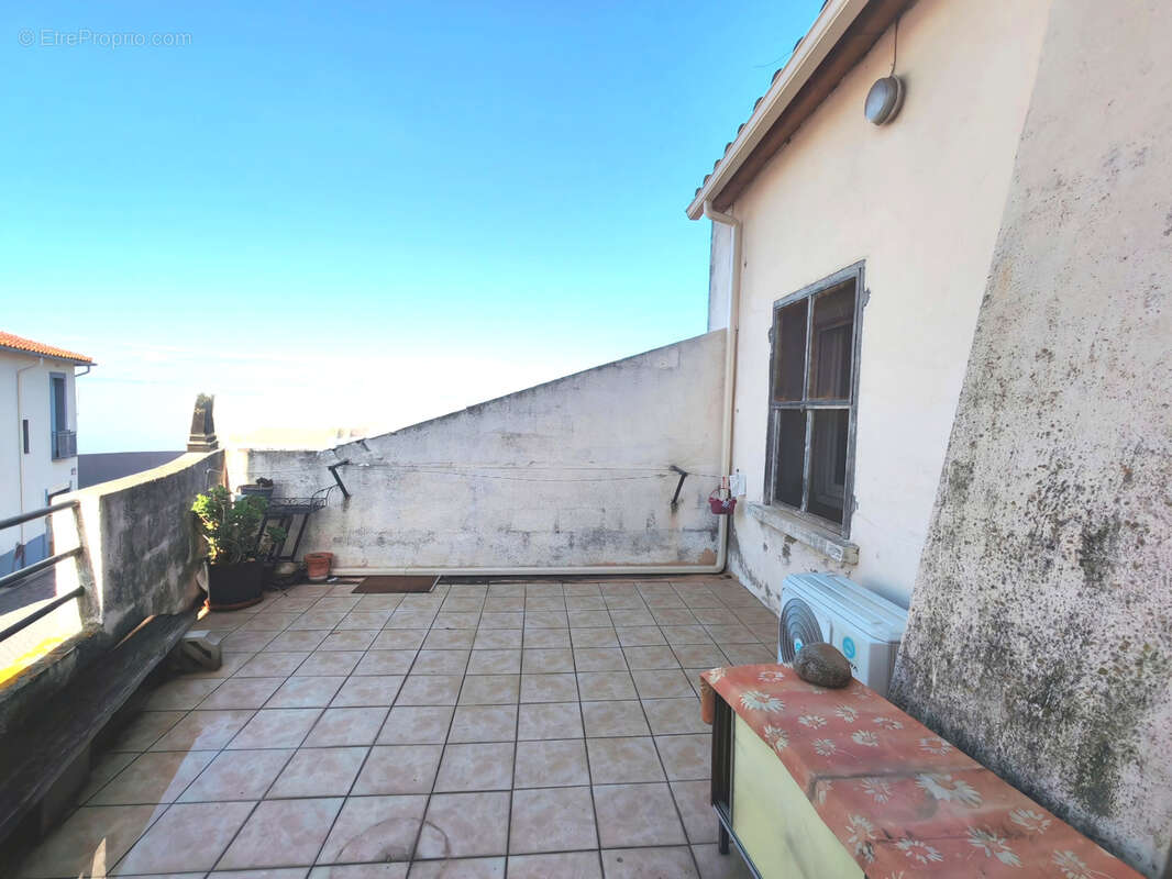 Maison à VILLENEUVE-DE-LA-RAHO