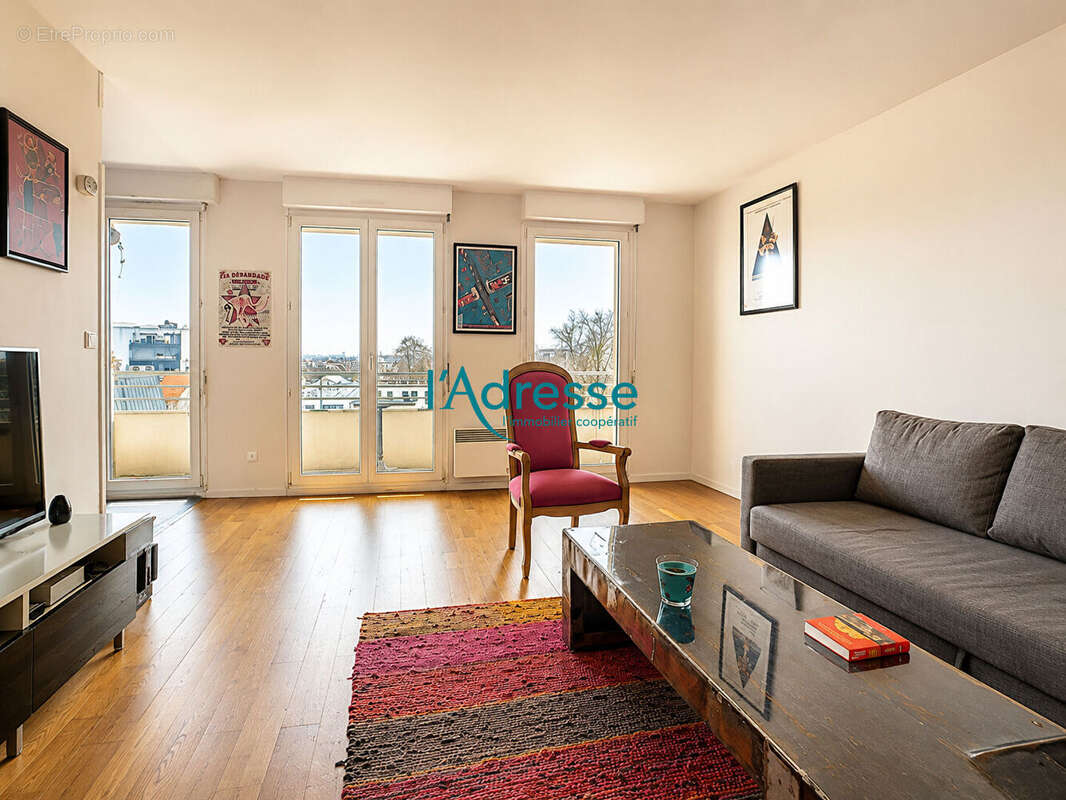 Appartement à NANTERRE