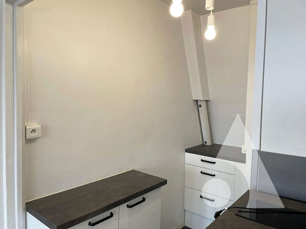 Appartement studio avec balcon crepy en valois vendu-loue - photo 4