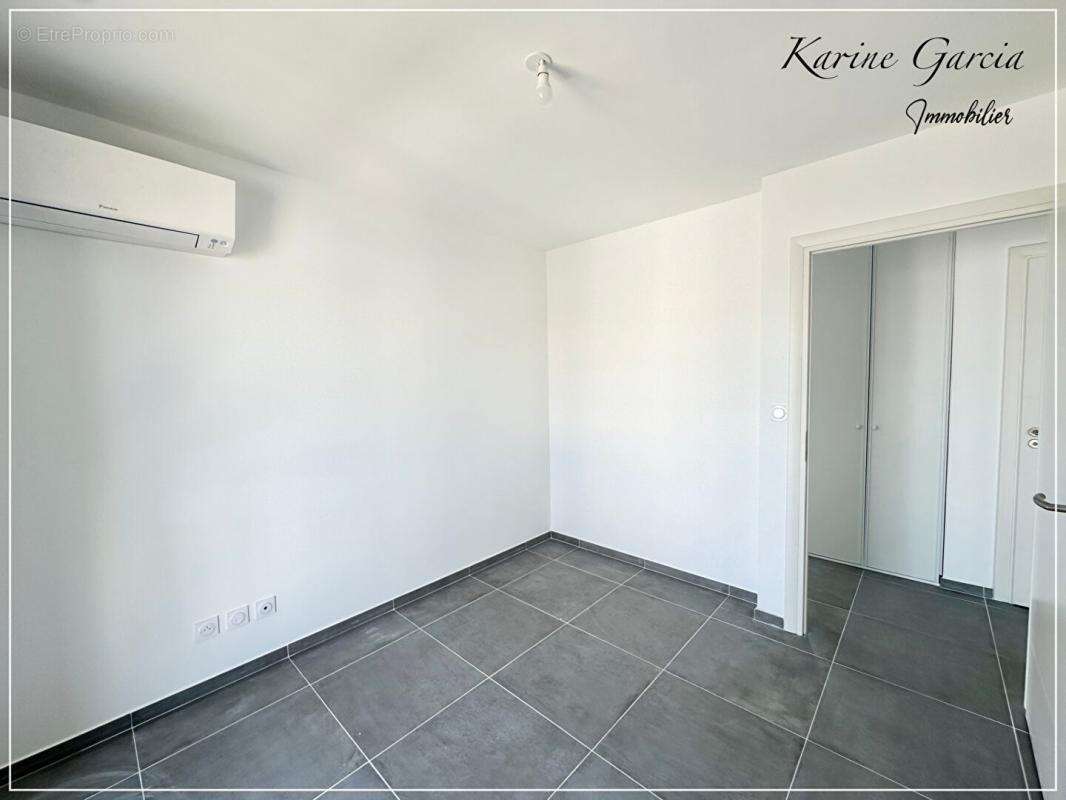 Appartement à SIX-FOURS-LES-PLAGES