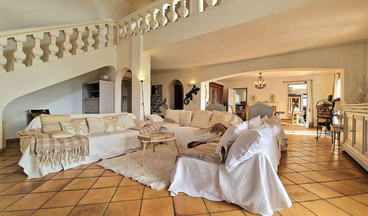 Maison à SAINT-RAPHAEL