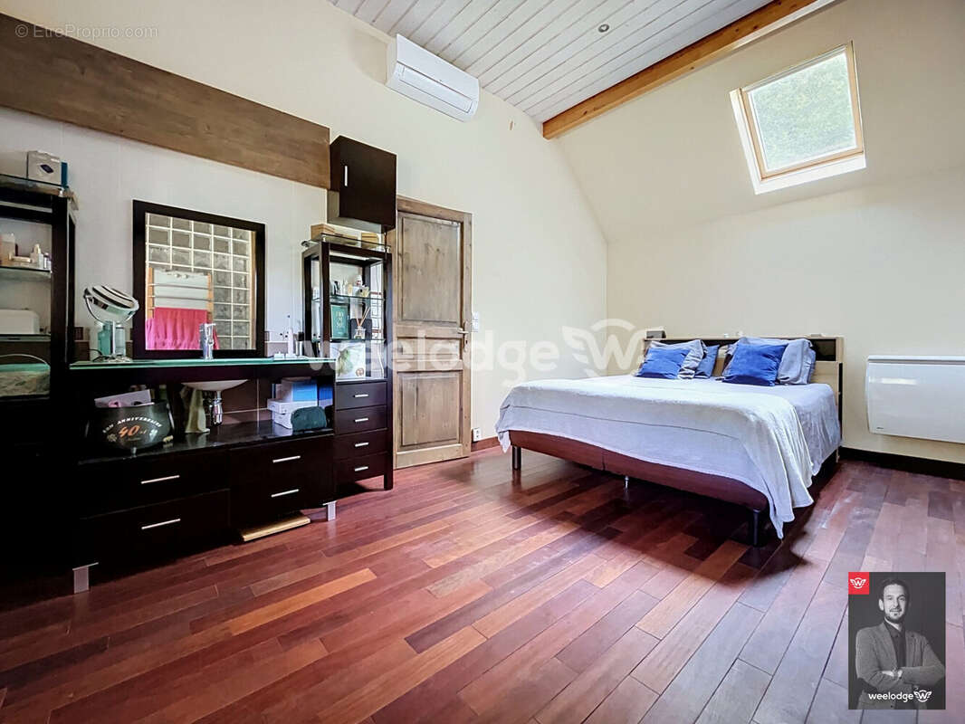 Maison 160 m² à Jouy-Le-Moutier  - photo 9