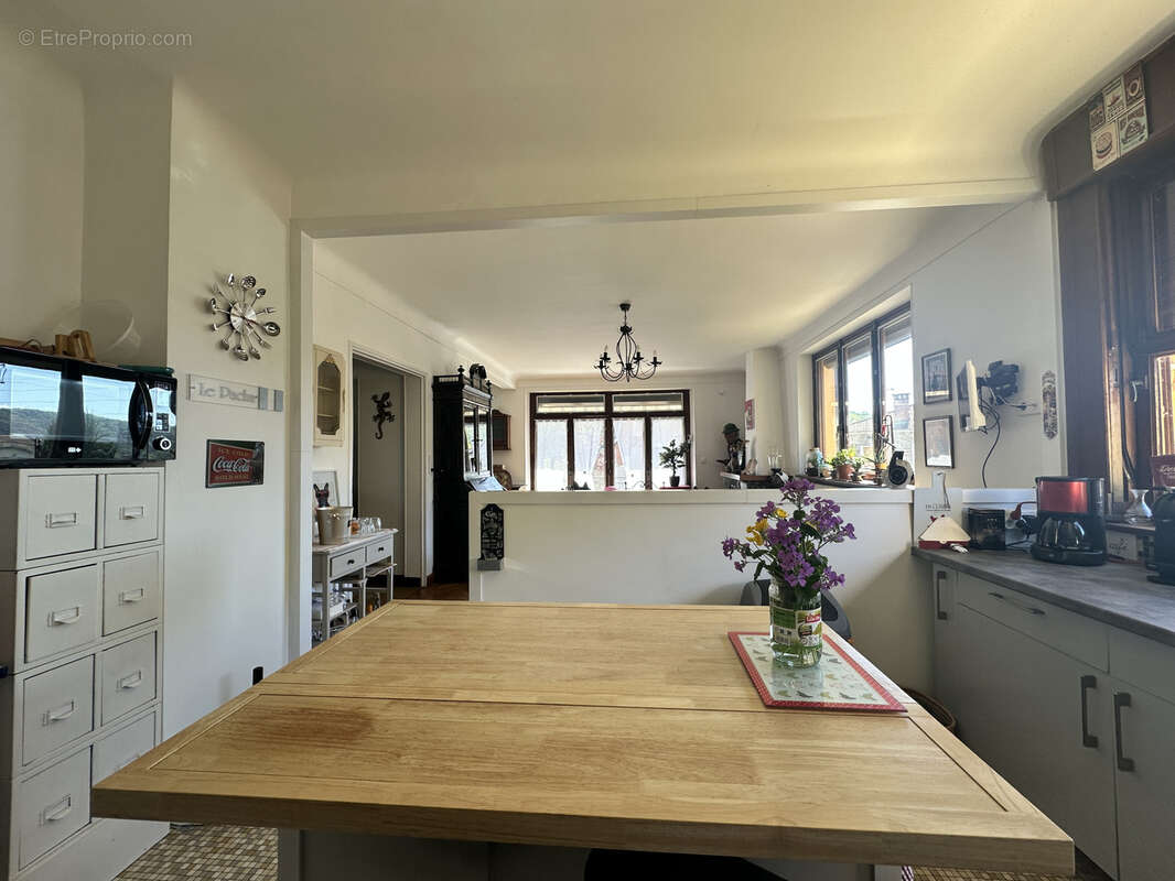 Maison à DECAZEVILLE