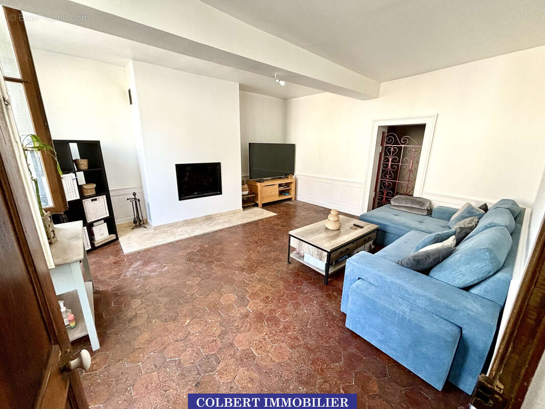 Maison 175 m² à Bassou  - photo 4