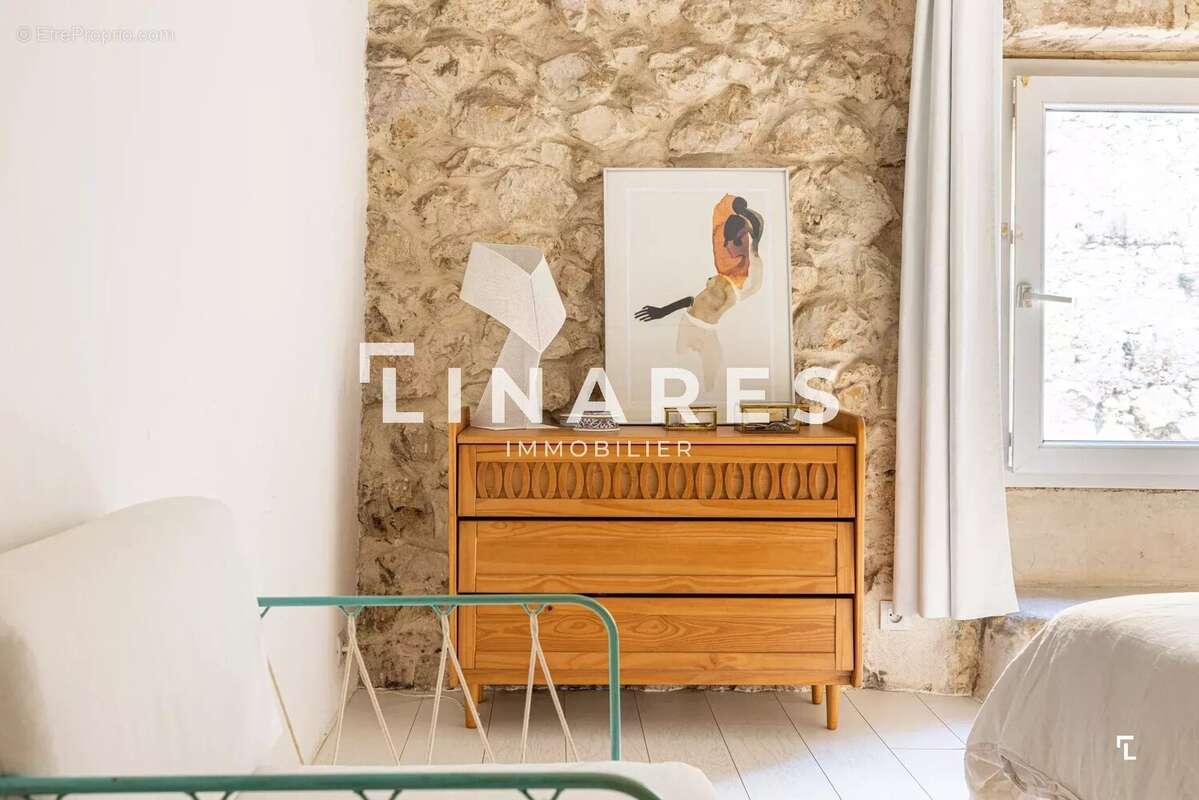 Appartement à MARSEILLE-6E