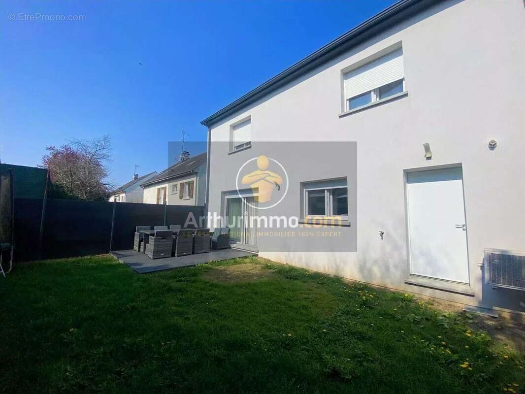 Maison à GRETZ-ARMAINVILLIERS