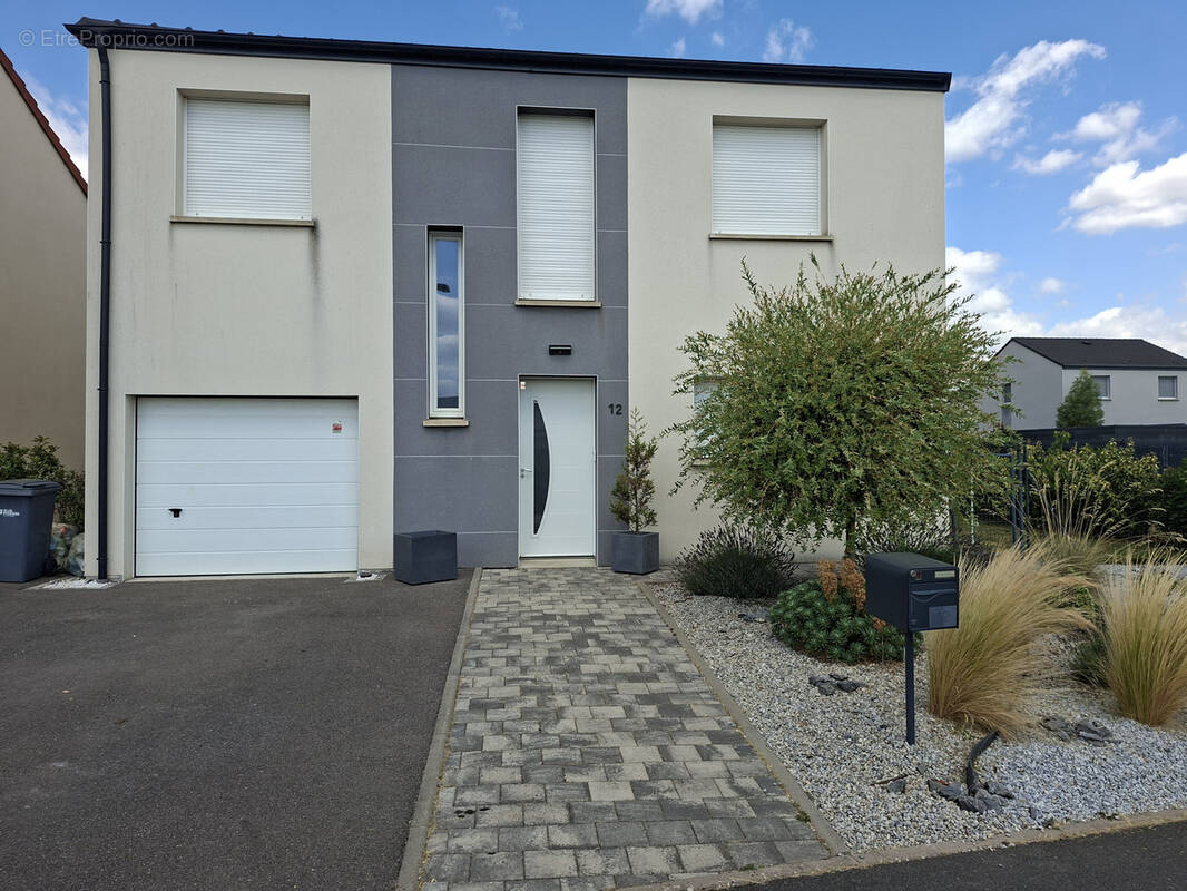 Maison à POURNOY-LA-GRASSE