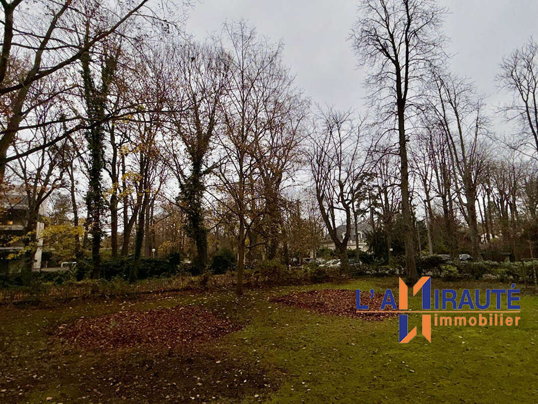 Appartement à MAISONS-LAFFITTE