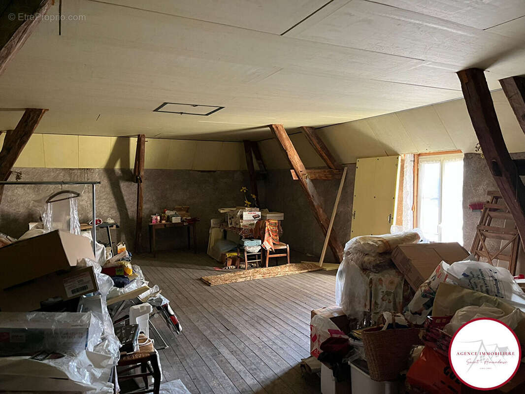 Maison à SAINT-AMAND-MONTROND