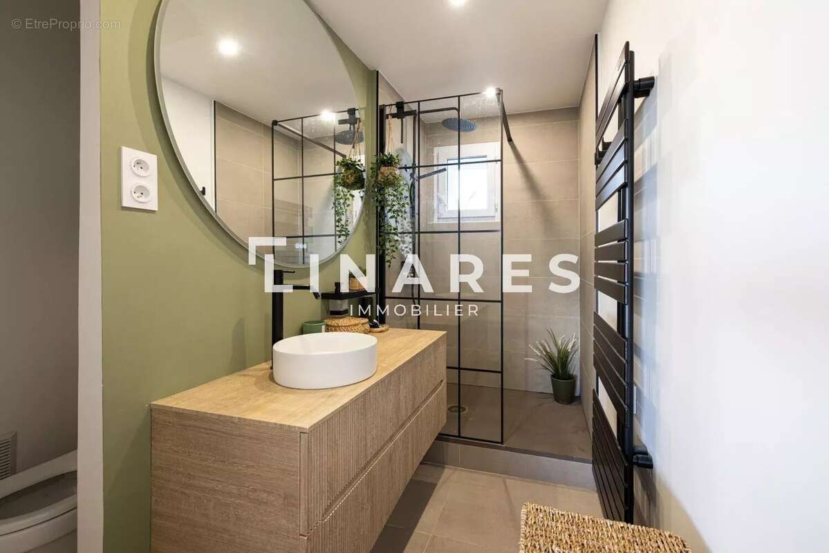 Appartement à MARSEILLE-9E