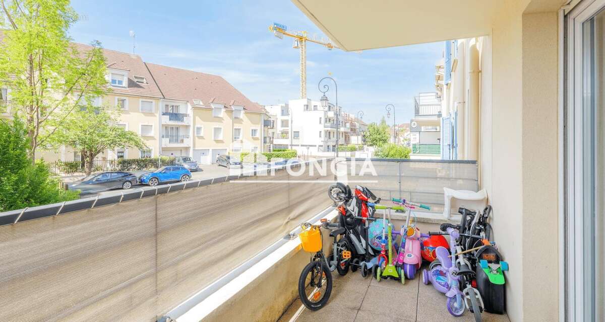 Appartement à CLAYE-SOUILLY