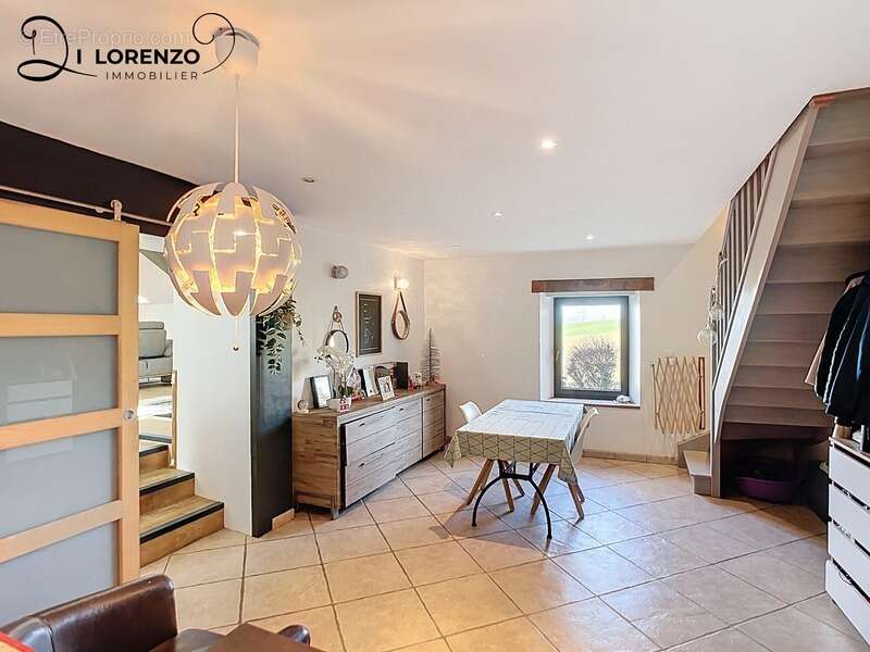 Maison à MEYRIEUX-TROUET