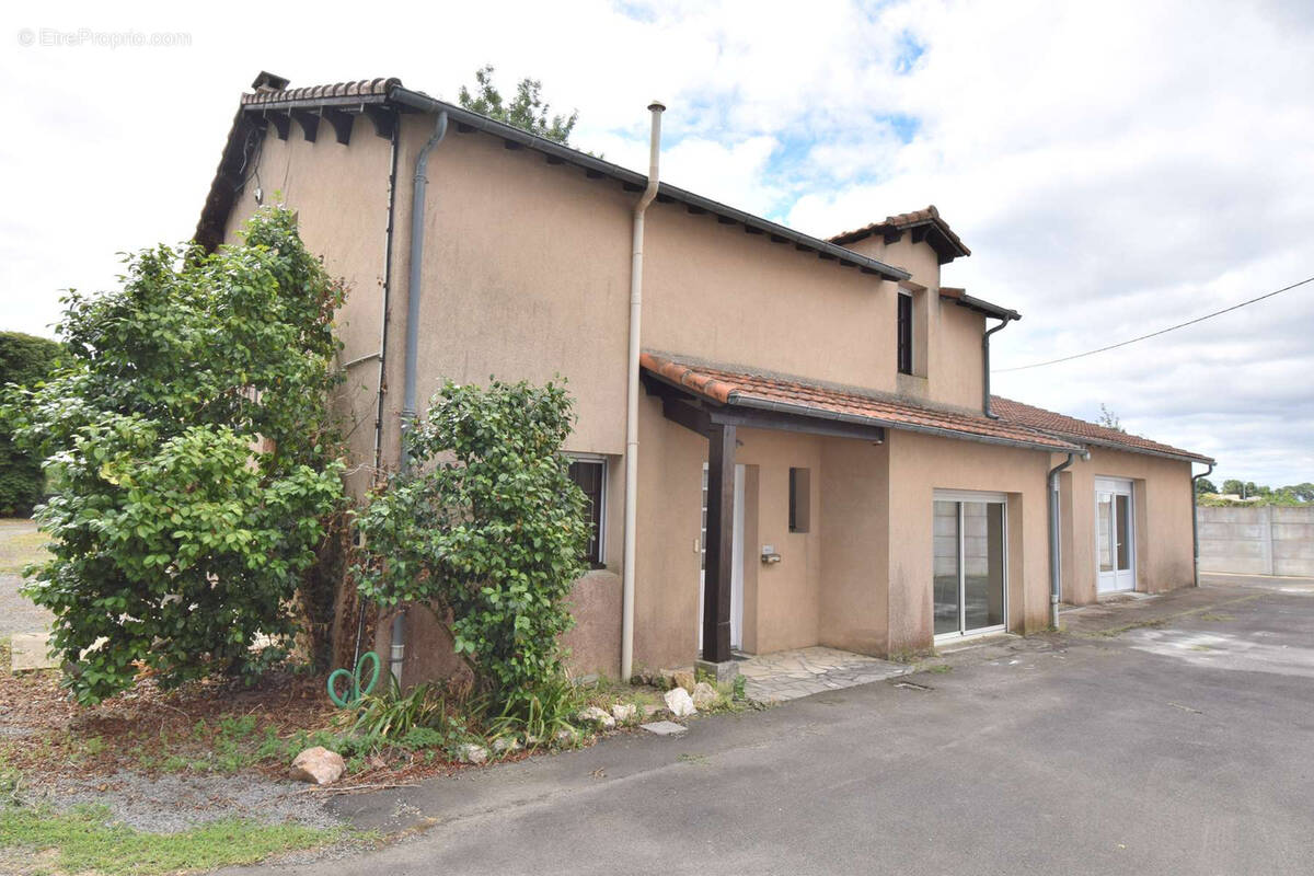 Maison d'habitation - photo 2