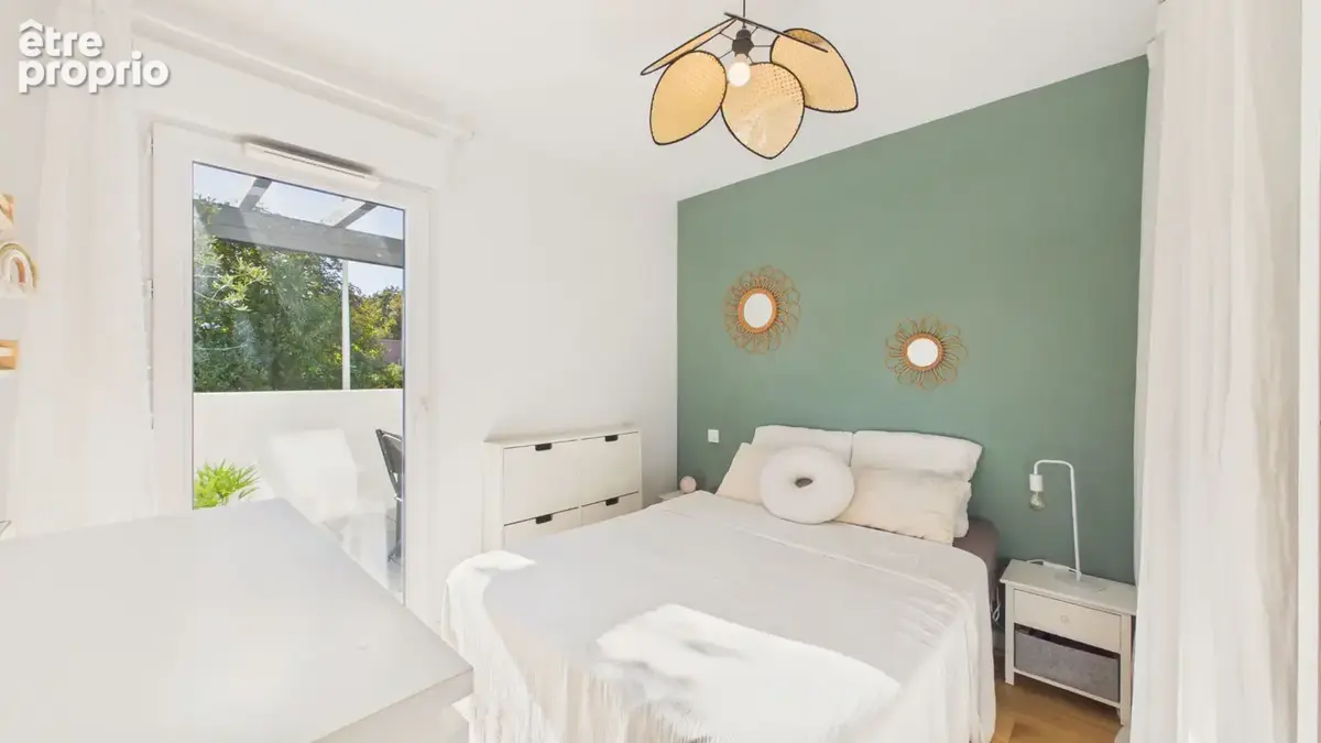 Appartement T3 récent avec terrasse et double stationnement (Boxable) - photo 9