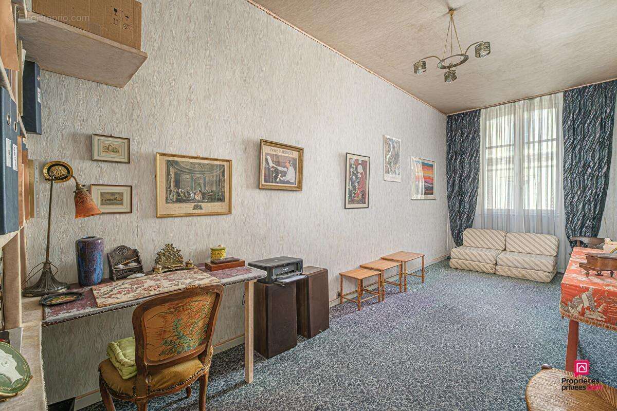 Appartement à MARSEILLE-1E