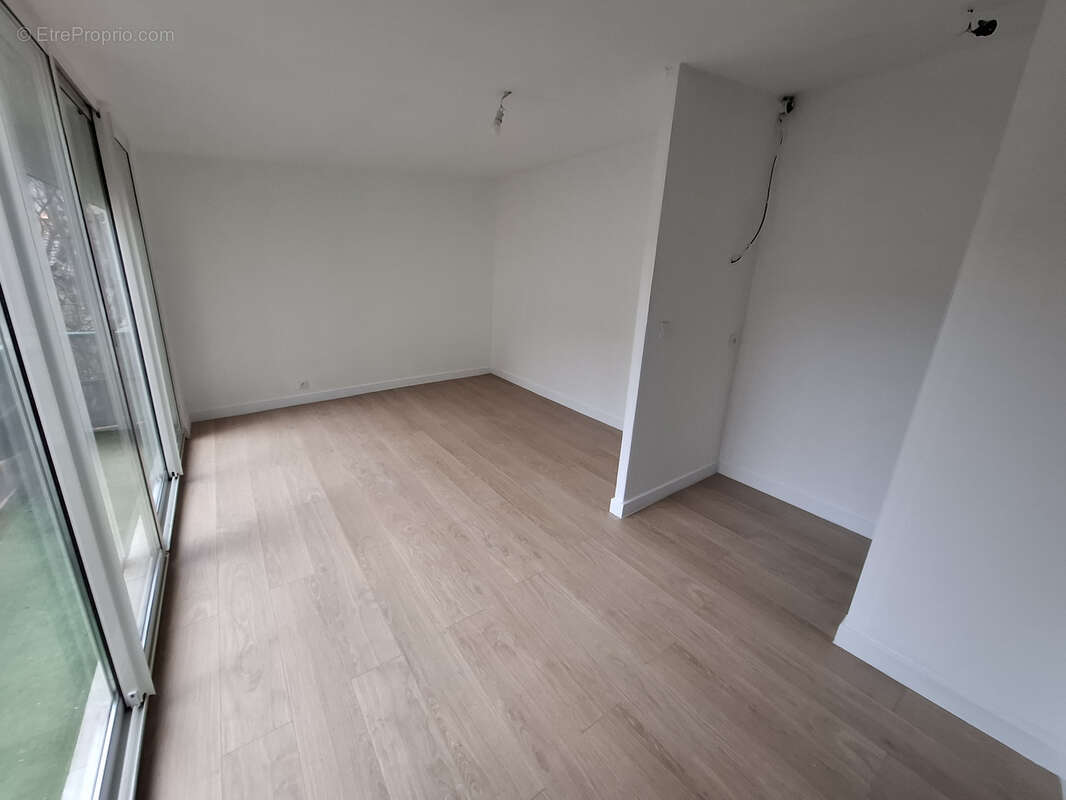 Appartement à ROQUEVAIRE