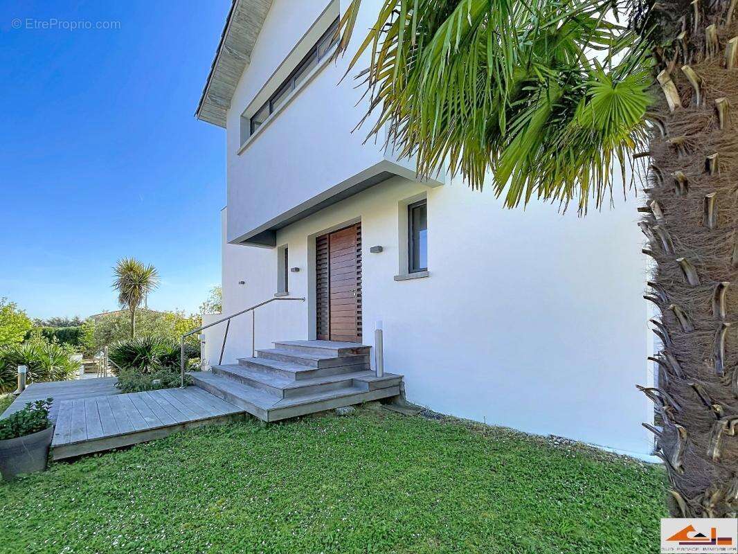 Maison à RAMONVILLE-SAINT-AGNE