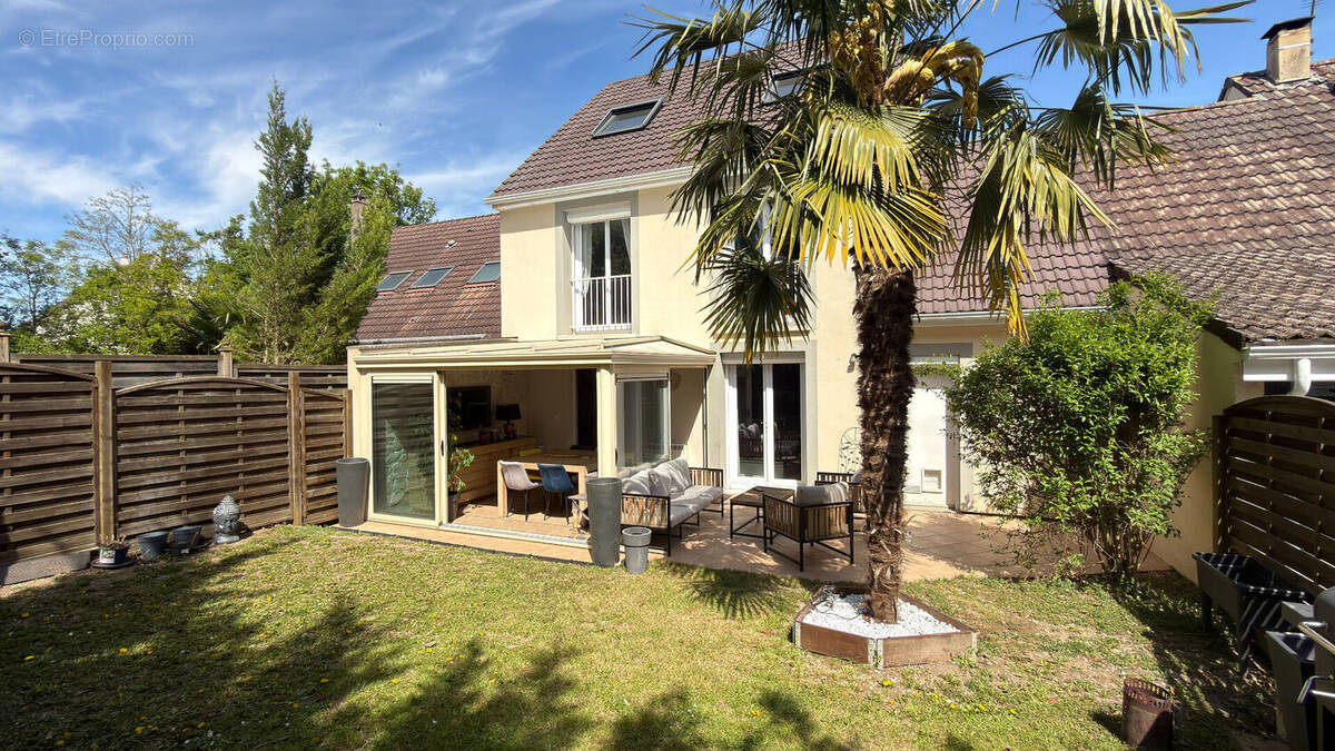 Maison à MANTES-LA-VILLE