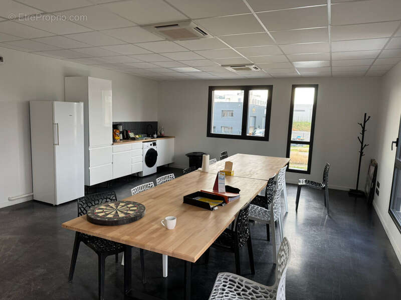 Commerce à BRETTEVILLE-SUR-ODON