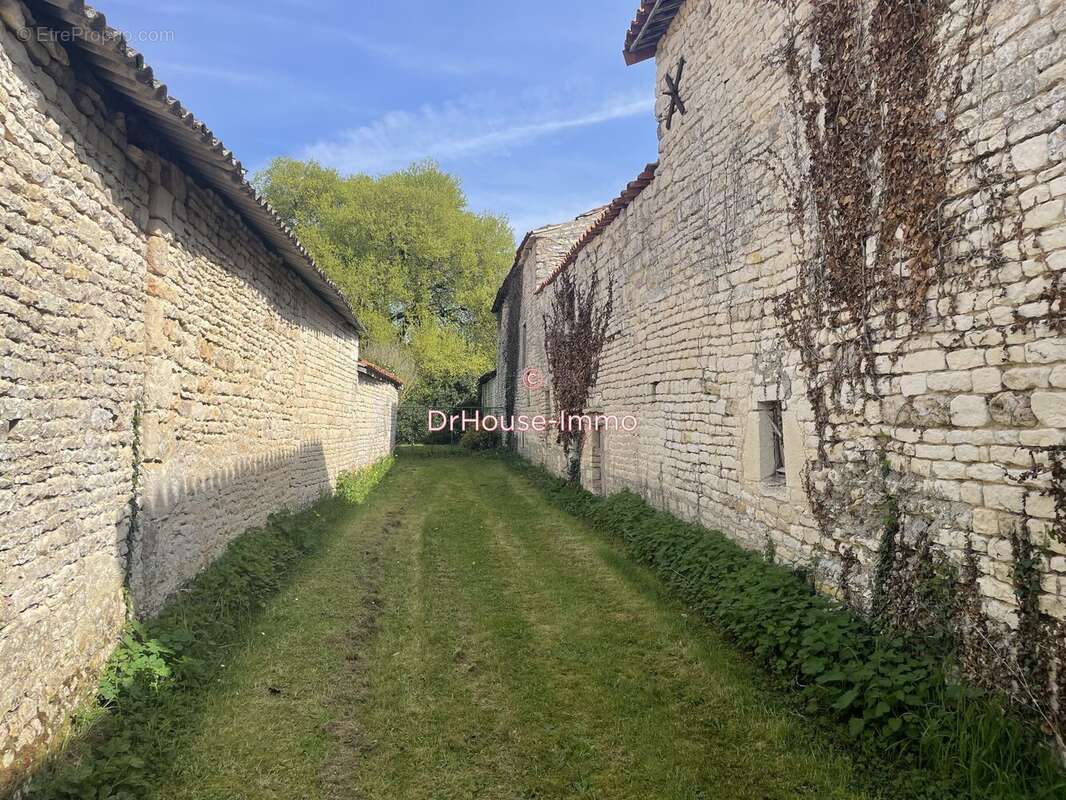Autre à BESSE