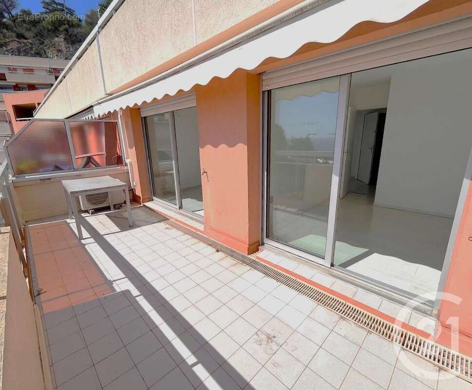 Appartement à ROQUEBRUNE-CAP-MARTIN