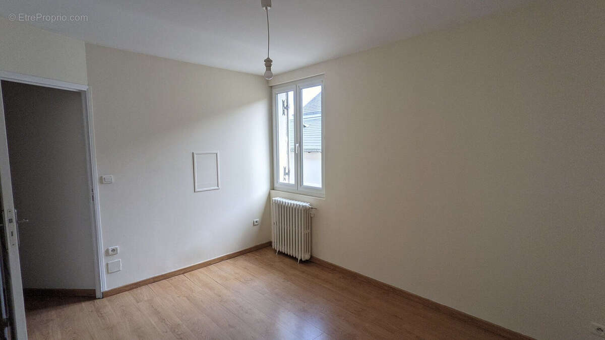 Appartement à SAINT-DOULCHARD