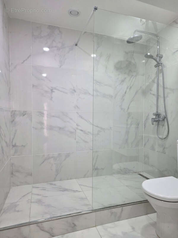 Appartement à PARIS-19E