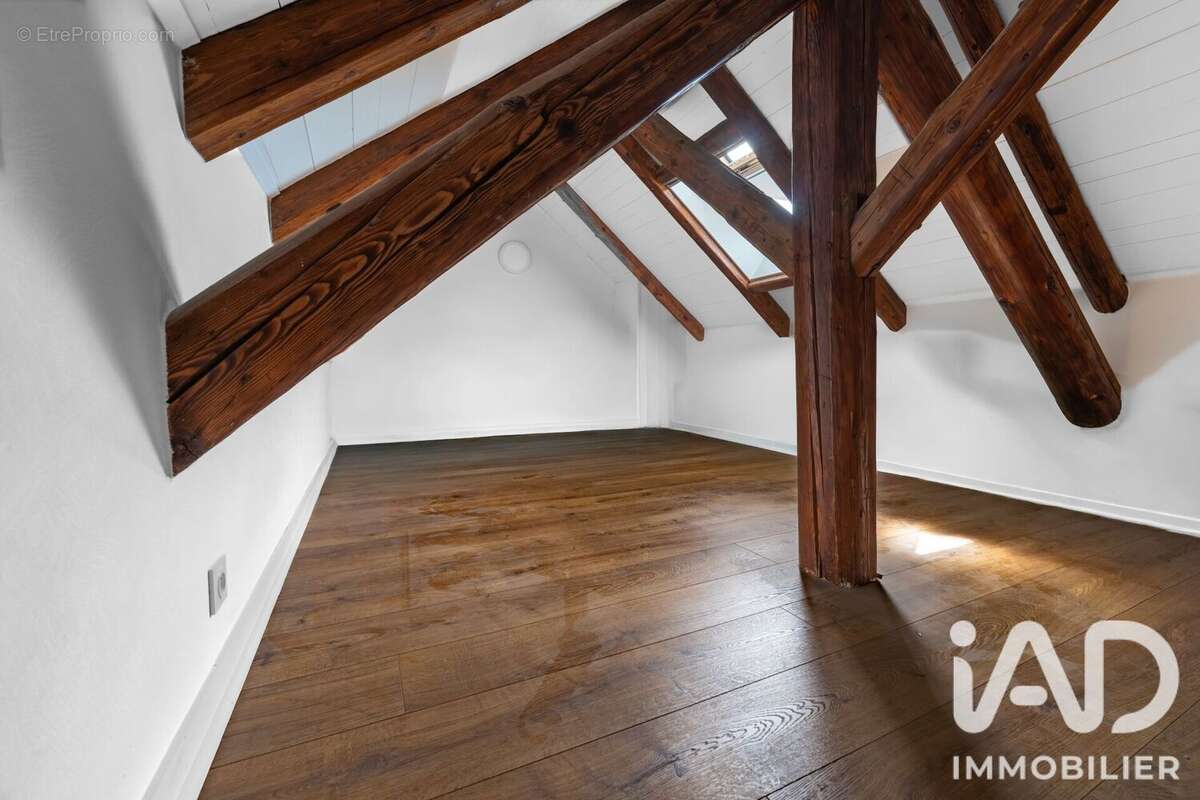 Appartement 102 m² à Sallanches  - photo 6