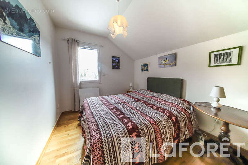 Maison à SAINT-CREPIN