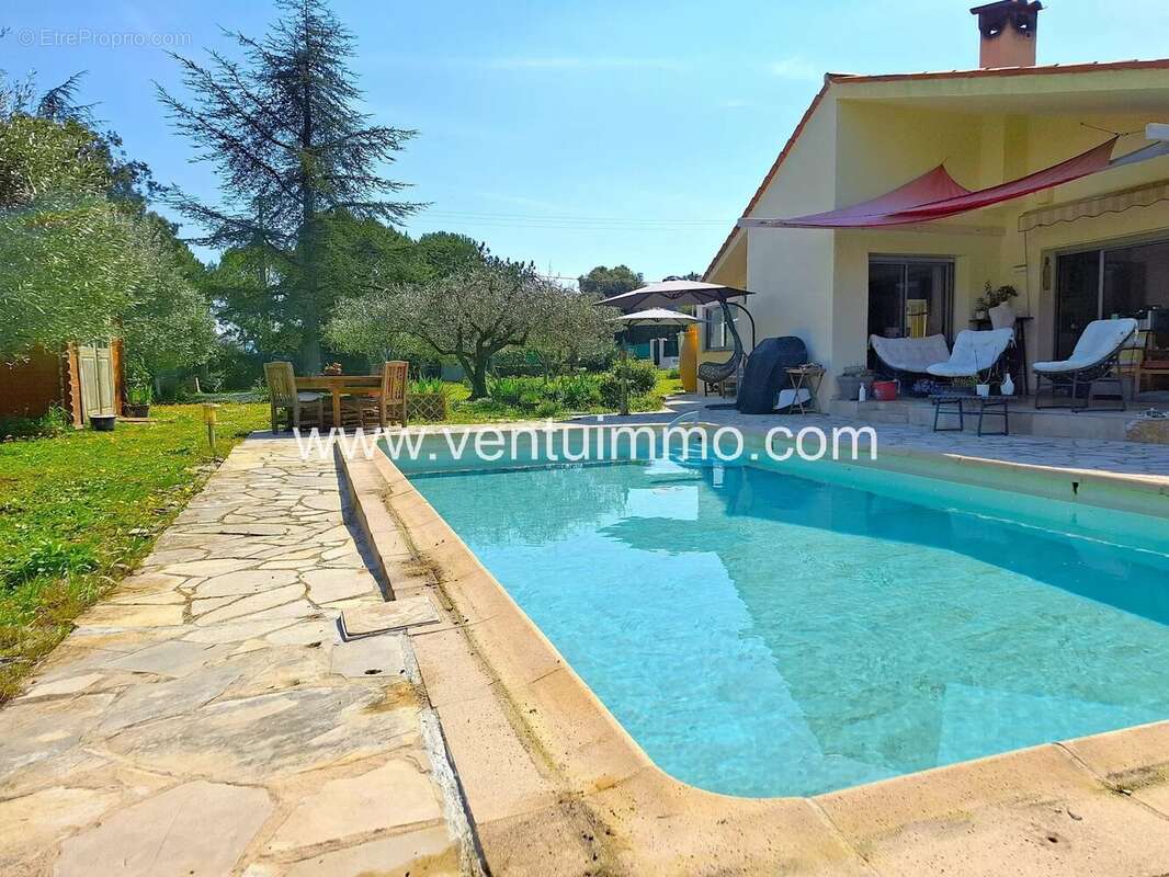 Maison à PEYMEINADE