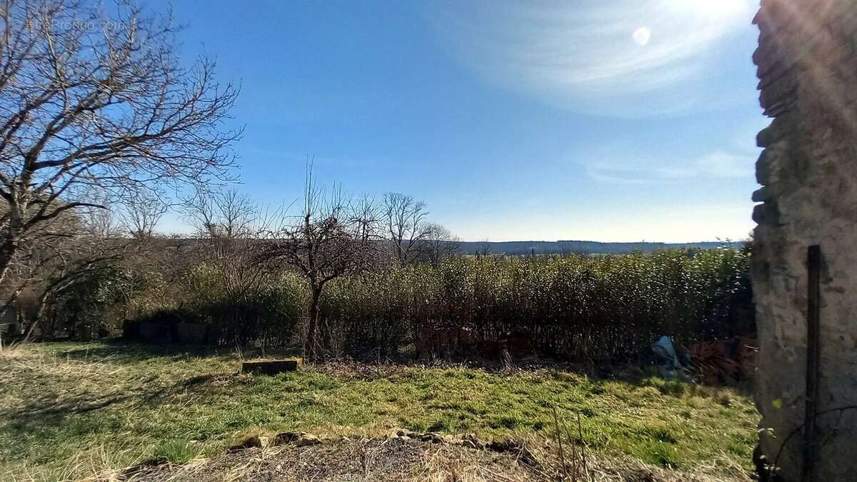 Maison à SAINT-BASLEMONT