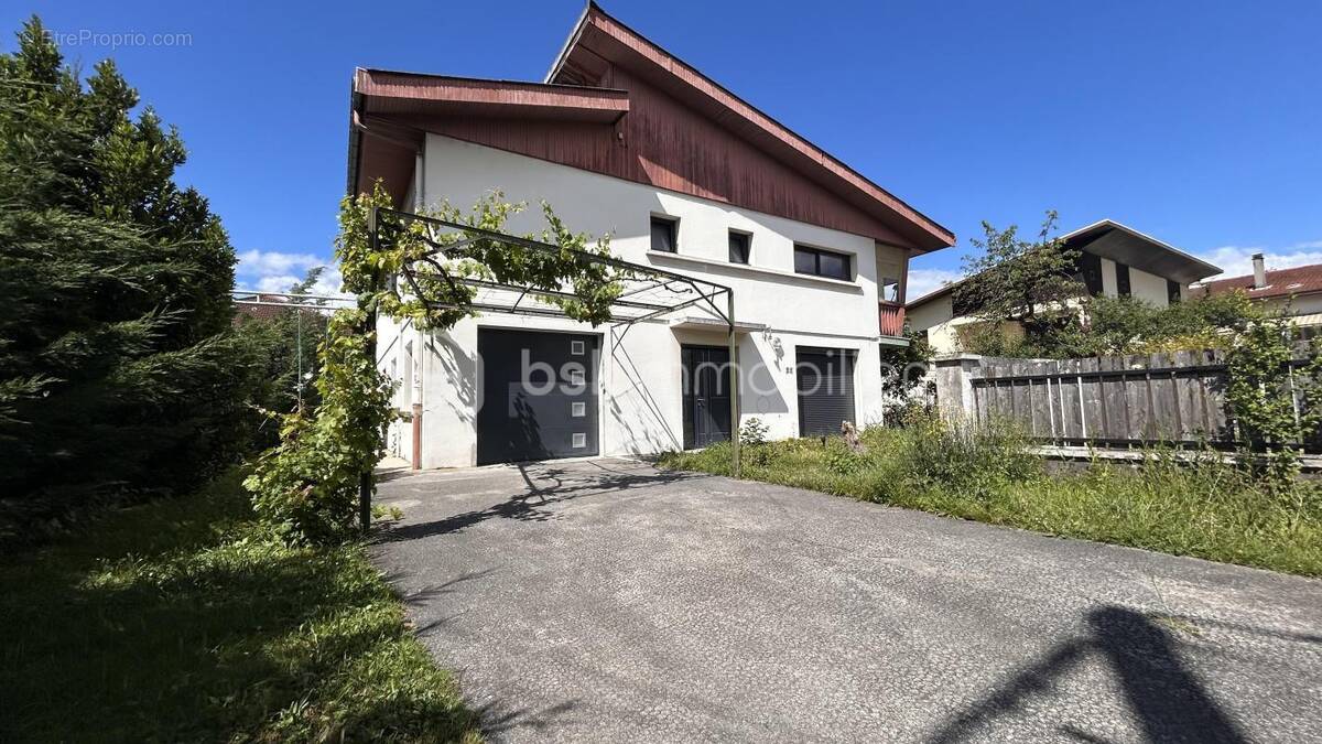 Maison à ECHIROLLES