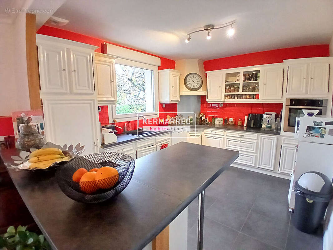 Maison à LA CHAPELLE-DES-FOUGERETZ