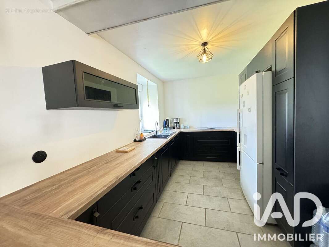 Maison 96 m² à Saint-Martin-Du-Boschet  - photo 5