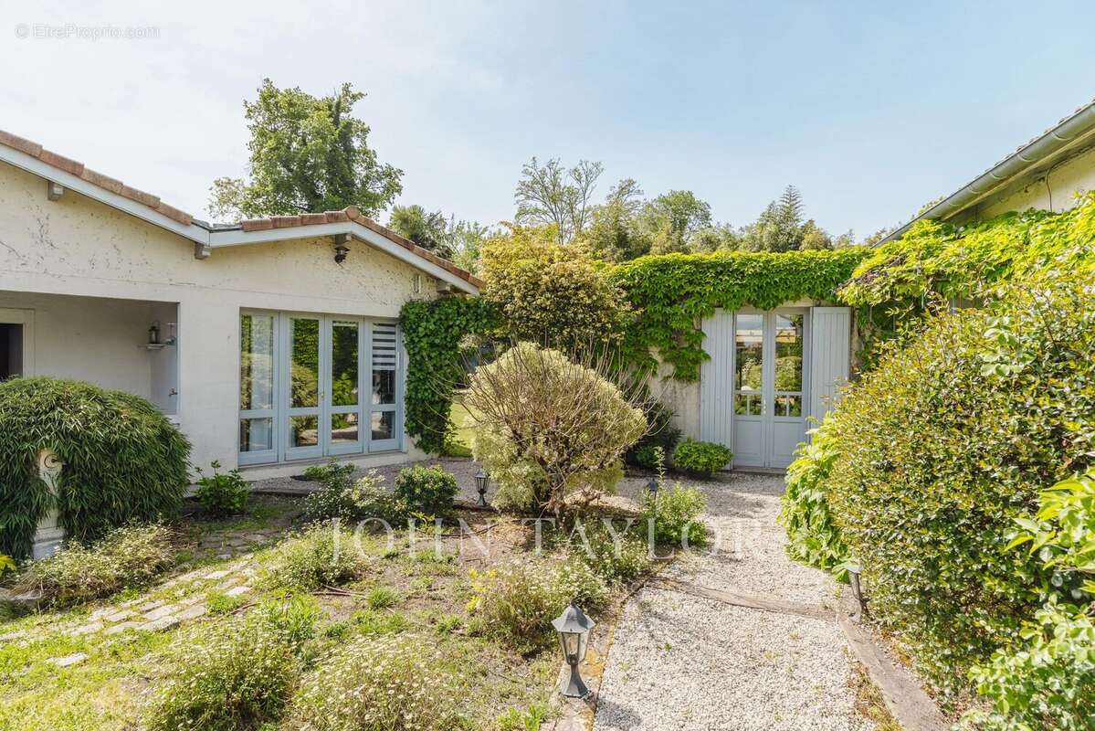 Maison à GRADIGNAN