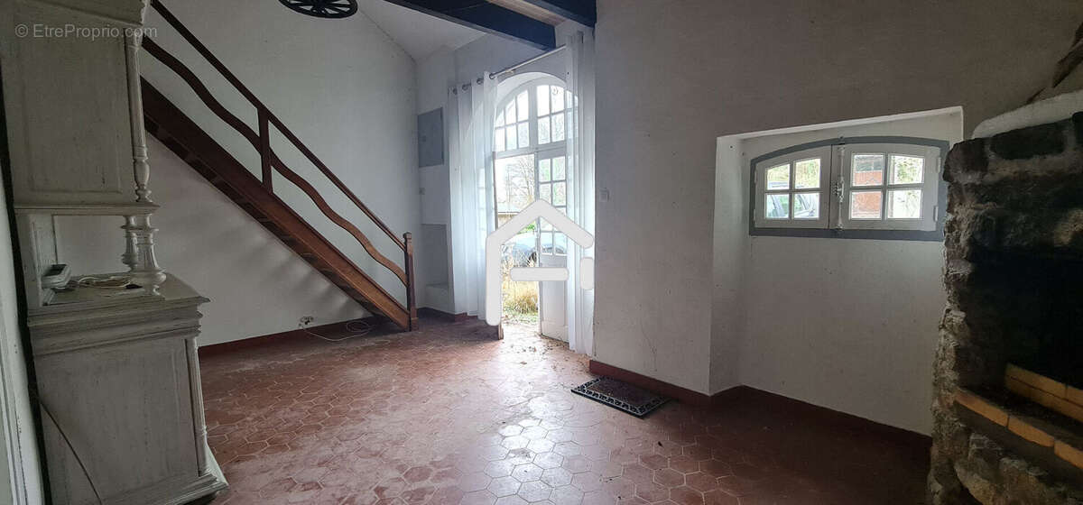 Maison à ORGNAC-SUR-VEZERE