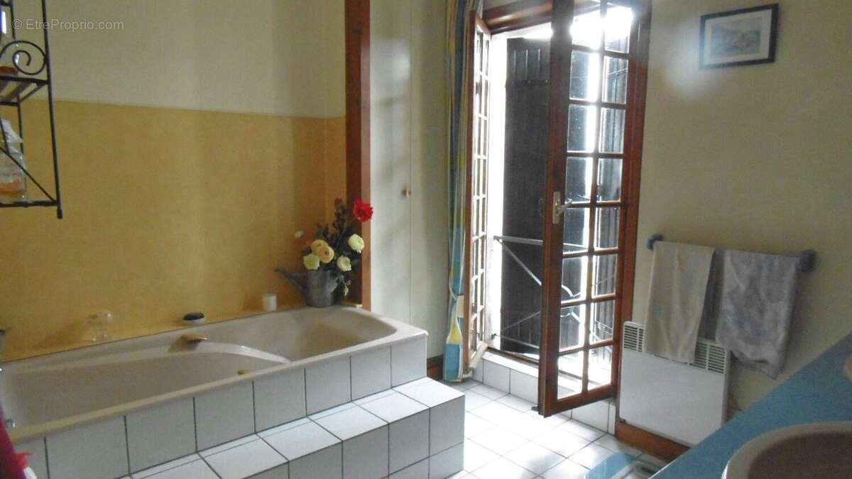 Appartement à CHANIERS