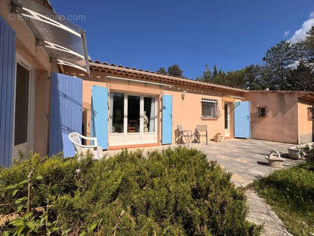 Maison à JOUQUES