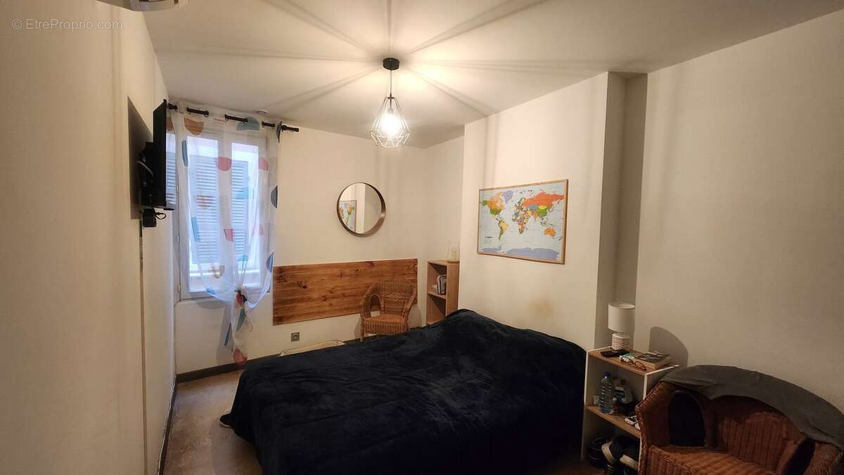 LA CIOTAT Entirèrement rénové - calme - appartement T3 - - Appartement à LA CIOTAT