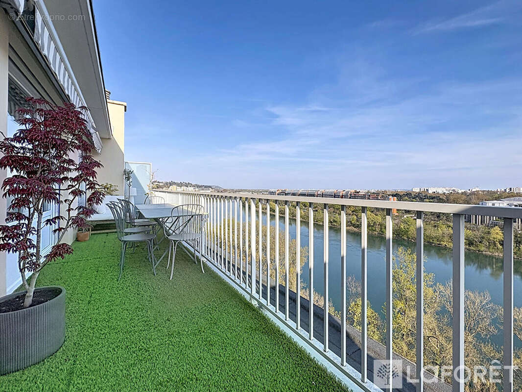 Appartement à LYON-4E