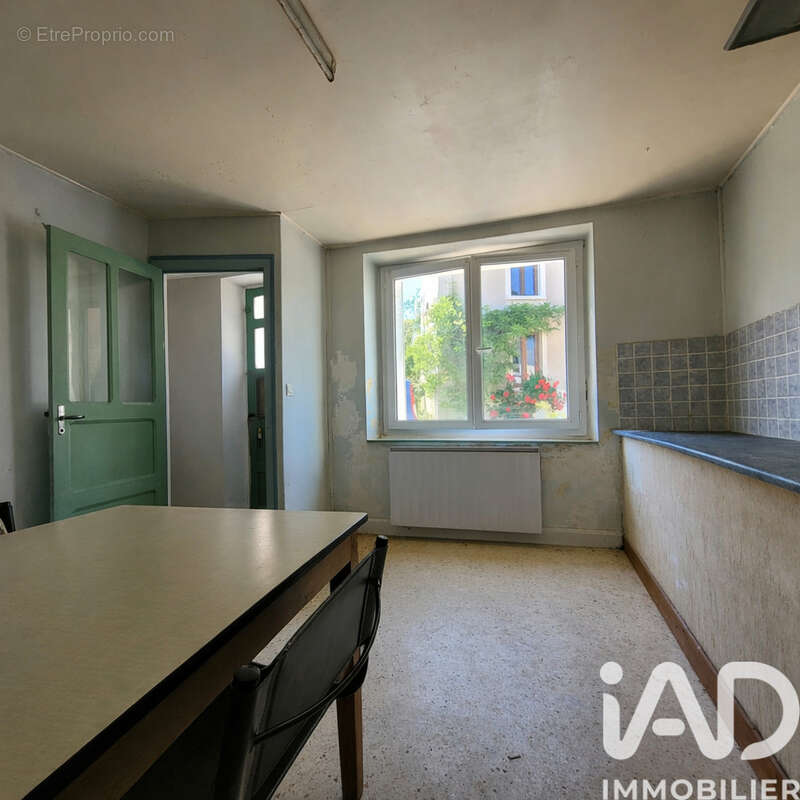 Photo 3 - Maison à BERSAC-SUR-RIVALIER