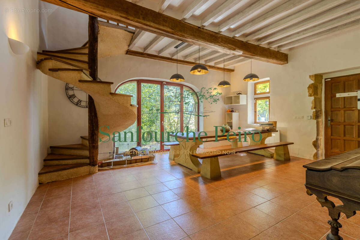 Maison à SARLAT-LA-CANEDA