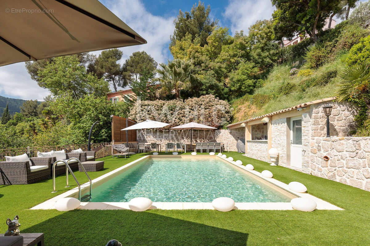 Maison 267 m² à Menton  - photo 2